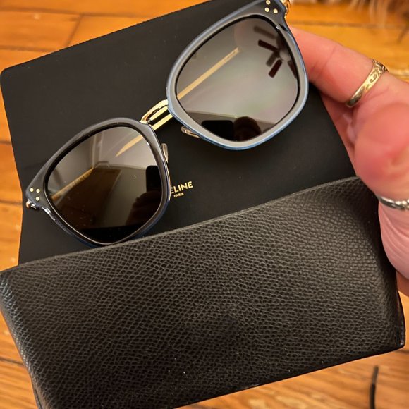 CELINE Sunglasses CL40035F Authentic and Brand NEW - Picture 2 of 4